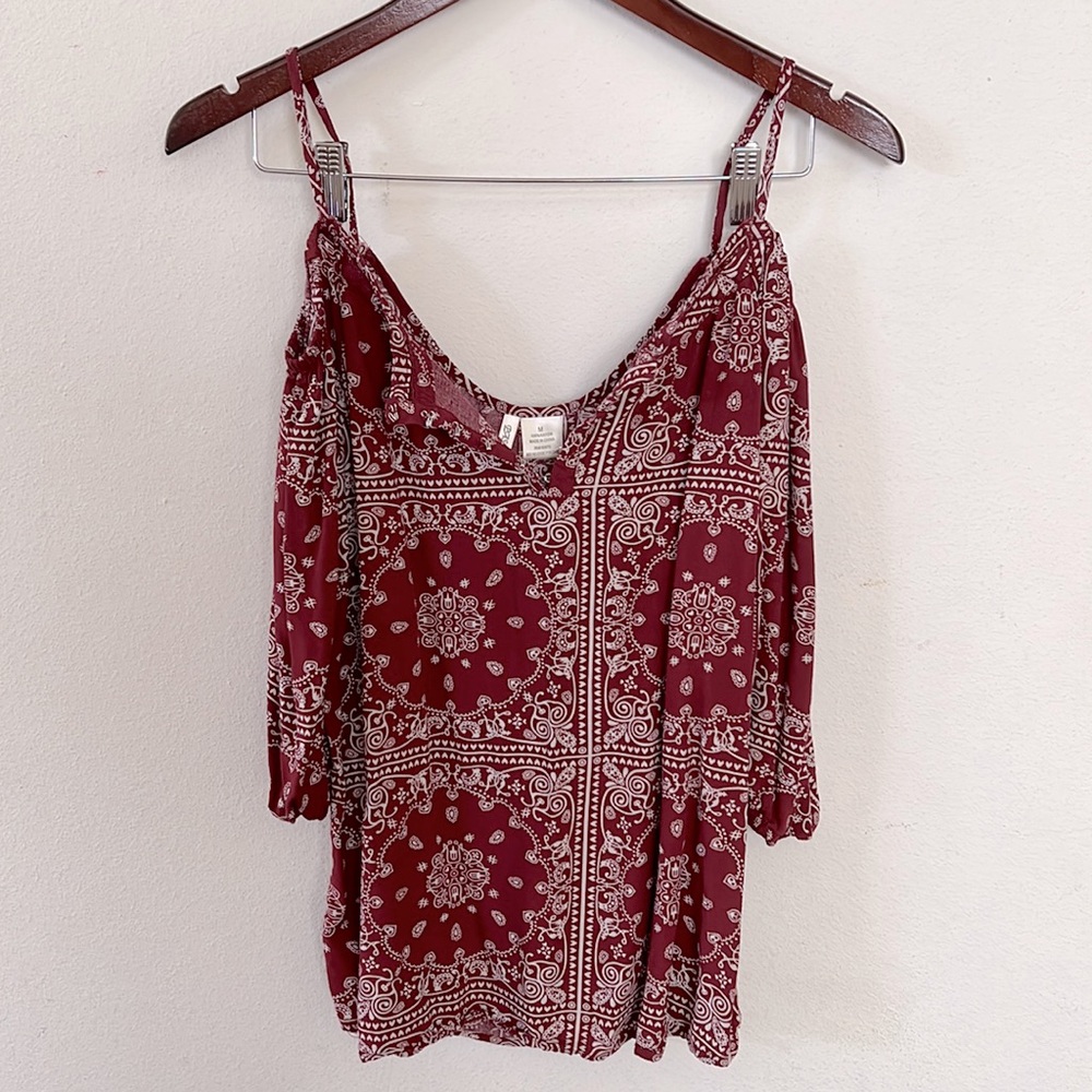 Cold Shoulder Passport Maroon Top